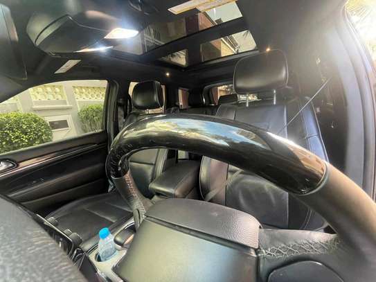 Jeep Grand Cherokee Overland 2019 image 9
