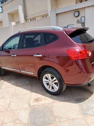 Nissan Rogue image 3