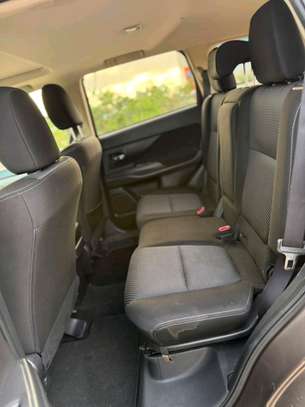 Mitsubishi outlander  automatic image 5