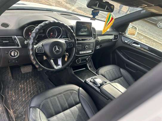 Mercedes GLE 350 image 6