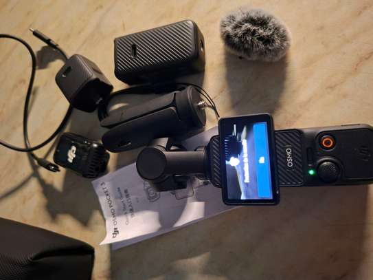 DJI Osmo Pocket 3 Creator Combo image 5