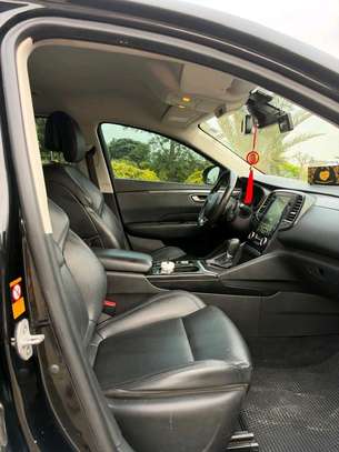 Renault SM6 2017 image 3