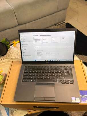 Dell 5400 core i7 8th neuf image 5