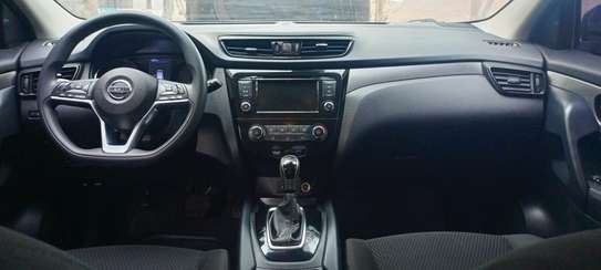 Nissan rogue sports 2021 venant image 3