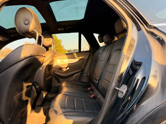 Mercedes Glc 300 image 13