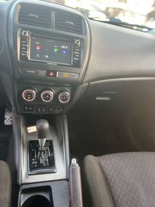 Mitsubishi  Outlander sport Année : 2018 image 10
