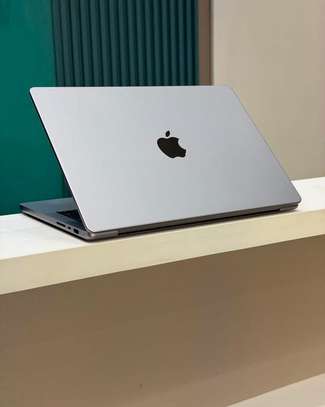 MacBook Pro 14 M1 Max 32Go RAM 1To SSD (2021) image 4