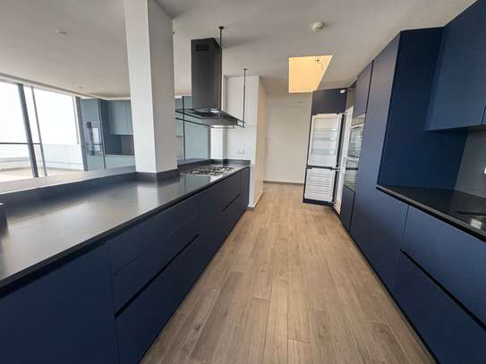 Penthouss à louer aux Almadie King fat image 3