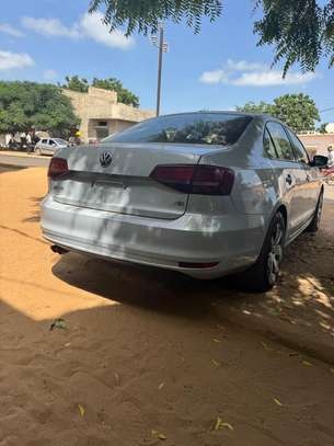 VOLKSWAGEN  JETTA 🔘 Année :   2017 Manuel image 6