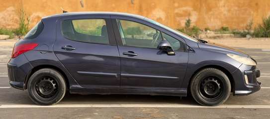 peugeot 308 année 2010 image 4