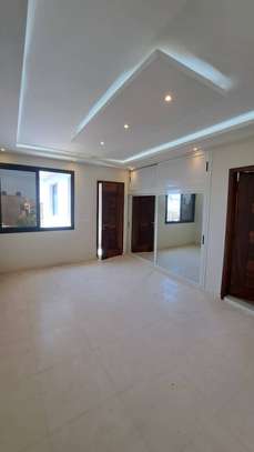 3 CHAMBRES A LOUER A NGOR-ALMADIES image 3