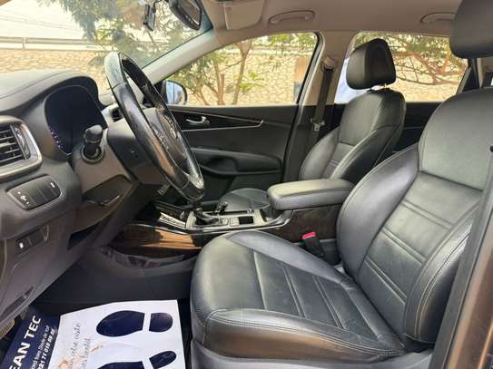Kia sorento  2017 *5places Version 4x4 image 12