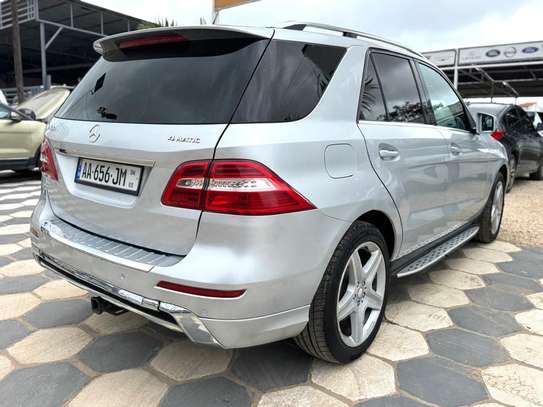 MERCEDES BENZ CLASS EML 400 image 8