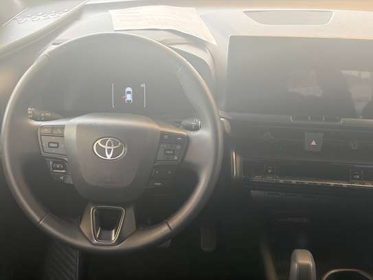 Toyota CHR 2024 SUV blanc toit noir image 6