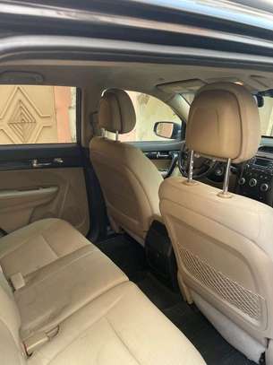 Kia Sorento image 4