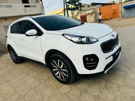TRÈS BELLE KIA SPORTAGE image 3