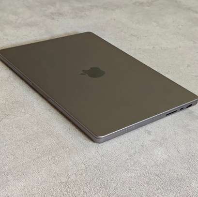 MacBook M2 Pro 14 inch(2023) 1Terra/Ram 16Go image 4