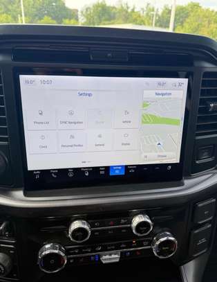 FORD F 150 LARIAT ÉDITION 2025 image 9