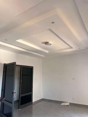 Appartement neuf 2 chambres avec balcon sécurisé 3e étage image 2