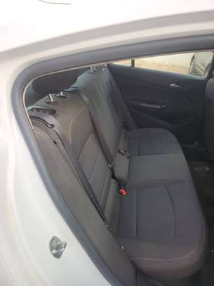 Chevrolet Cruze image 7