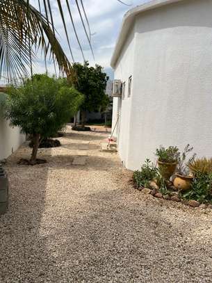 ABelle villa avec piscine a Ngaparou image 13