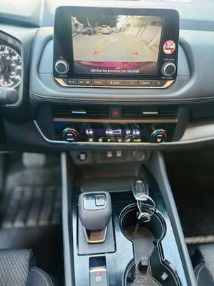 NISSAN ROGUE SV AWD 2024 image 3
