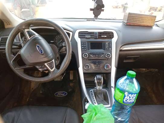 Ford fusion image 9