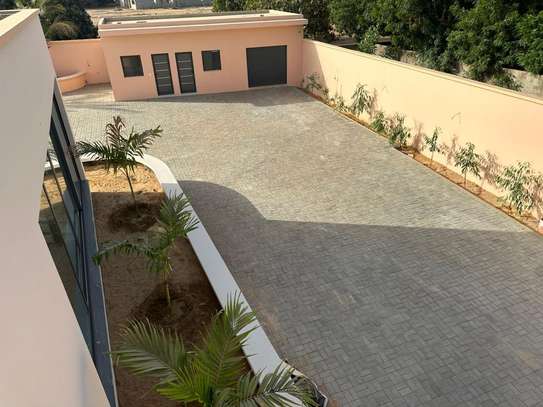 Somptueuse villa à vendre à NGUERIGNE image 6