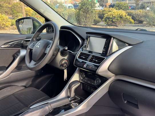 Mitsubishi Eclypse 2019 venant 1.5L essence automatique image 9