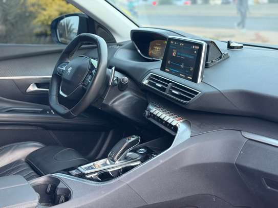 Peugeot 3008 image 9
