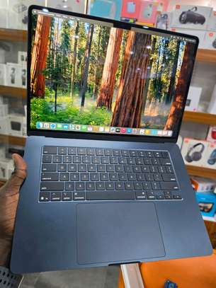 MacBook Air M4 2025 image 4