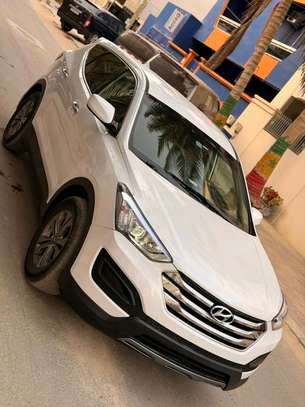 Hyundai santafe 4x4 image 4