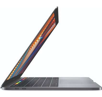 MacBook Pro 2019 - Core i9 - Ram 32Go - SSD 1To image 2