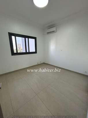 Appartement à louer à Amitié 1 image 6