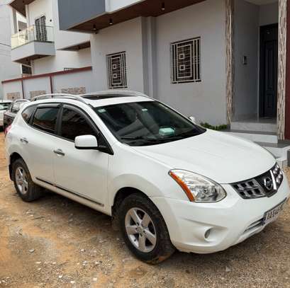 Nissan roque 4x4 image 8