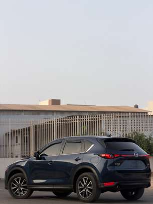 Mazda CX-5 SUV 2017 Bleu Foncé Confort et Performance image 7