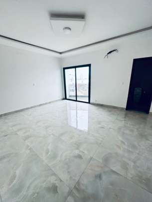 PENTHOUSE F5 A LOUER A NGOR image 6