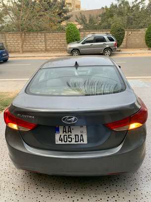 hyundai elantra a louer image 4