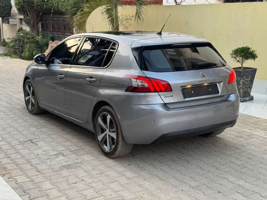 Peugeot 308 2017 image 6