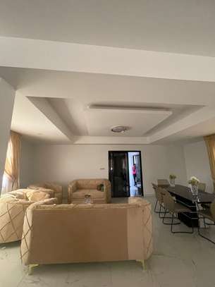 F4 à vendre Almadies recasement 184 m² image 4