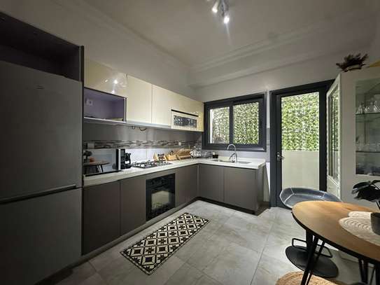 APPARTEMENTS F4 MEUBLÉ A LOUER POINT E image 4