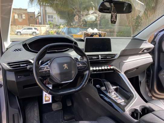 PEUGEOT 3008 image 8