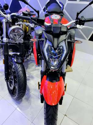 Voge 500 r image 4