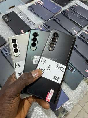 Samsung galaxie fold 3/256 image 3