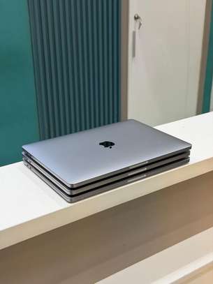 MacBook pro image 5