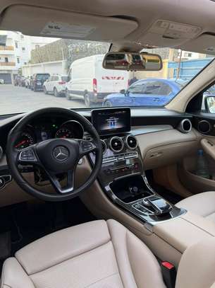 Mercedes GLC 300 année 2018 image 10