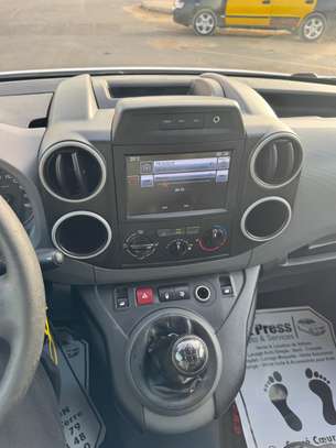 Citroen berlingo 2018 image 2