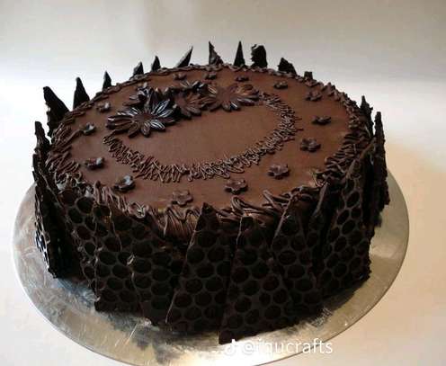 Gâteau chocolat gourmand moelleux cerises crème image 8