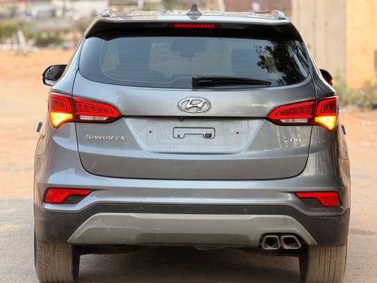 HYUNDAI SANTAFE DIESEL 2.0L 2017 image 6