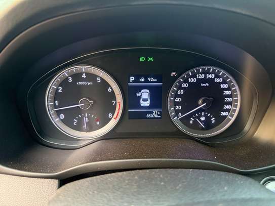 Hyundai grandeur 2018 image 10